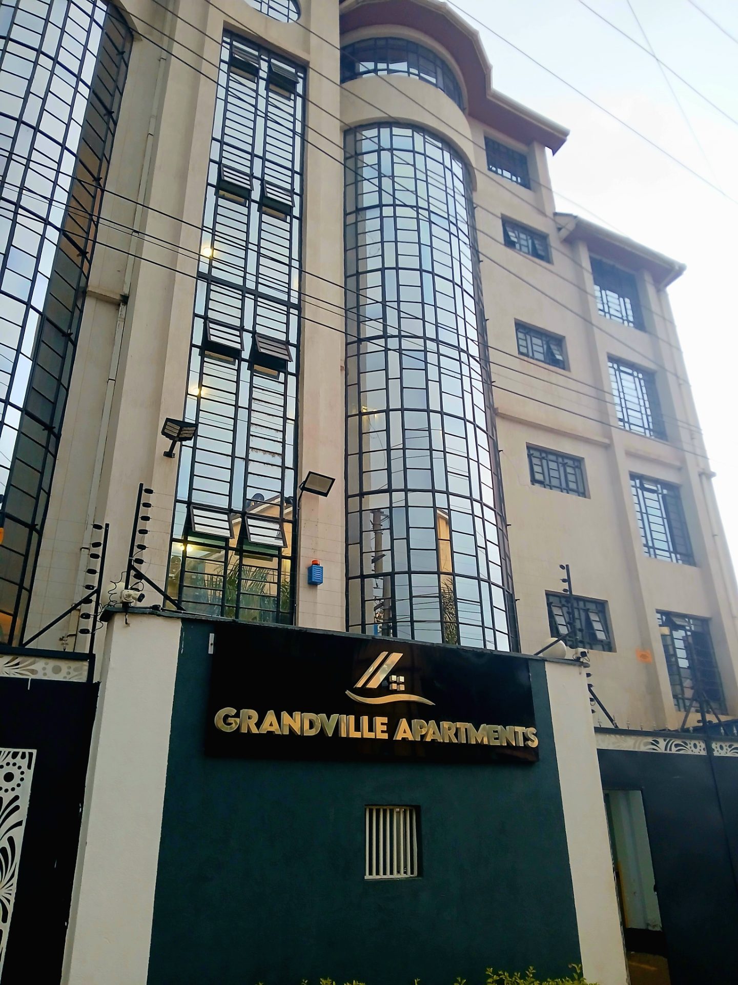 Grandville Apartments