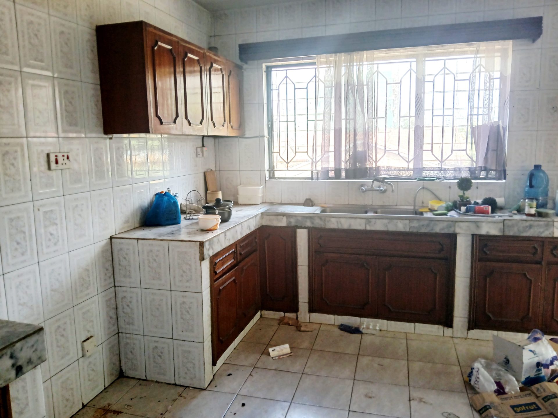 228 – photo 6