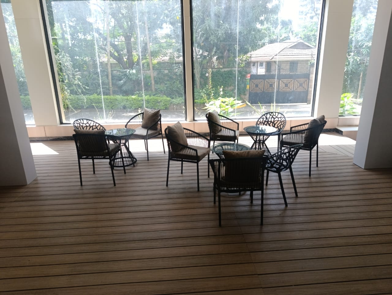 Diamond Ivy Residence – photo 1