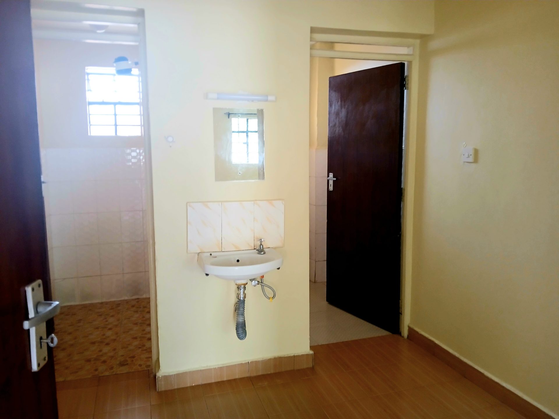 932 Apartments – photo 4