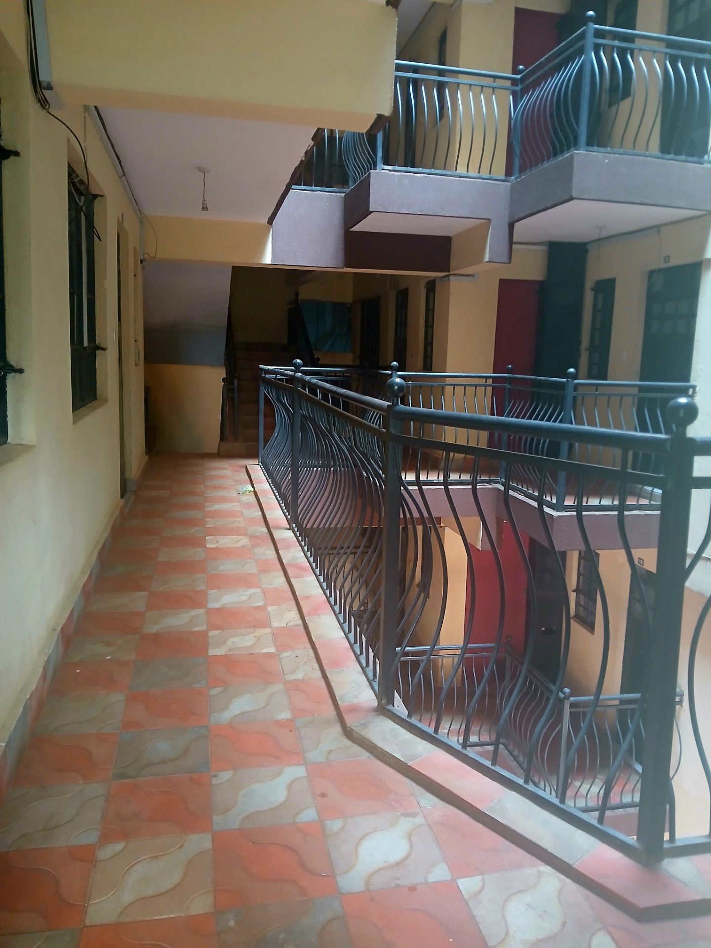 Hillcrest Park Apartment – photo 2