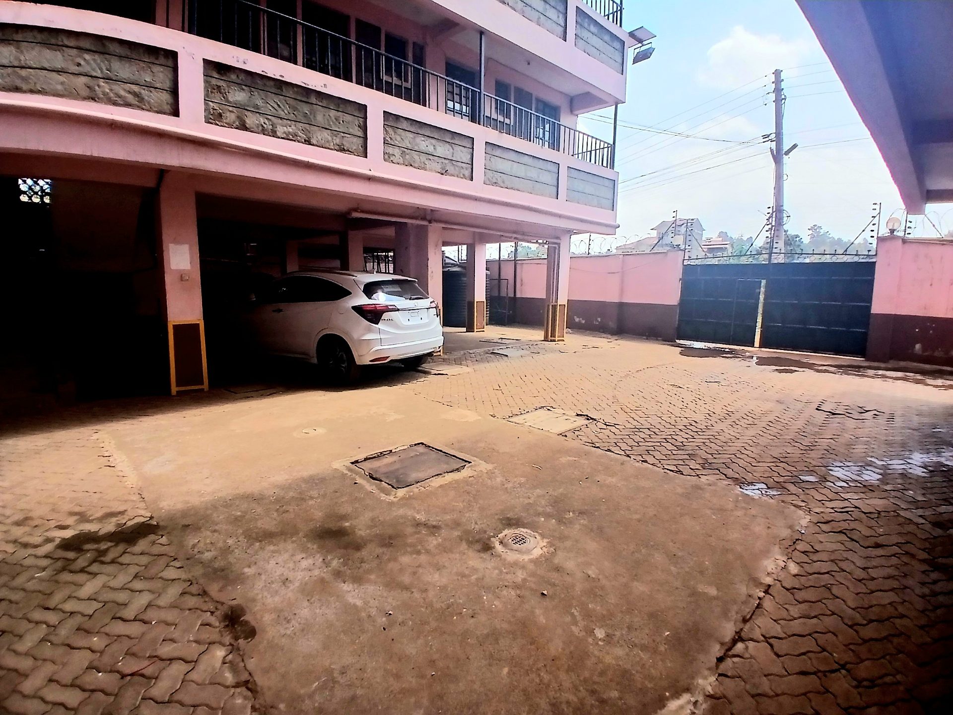 Felina Court Apartments – photo 4