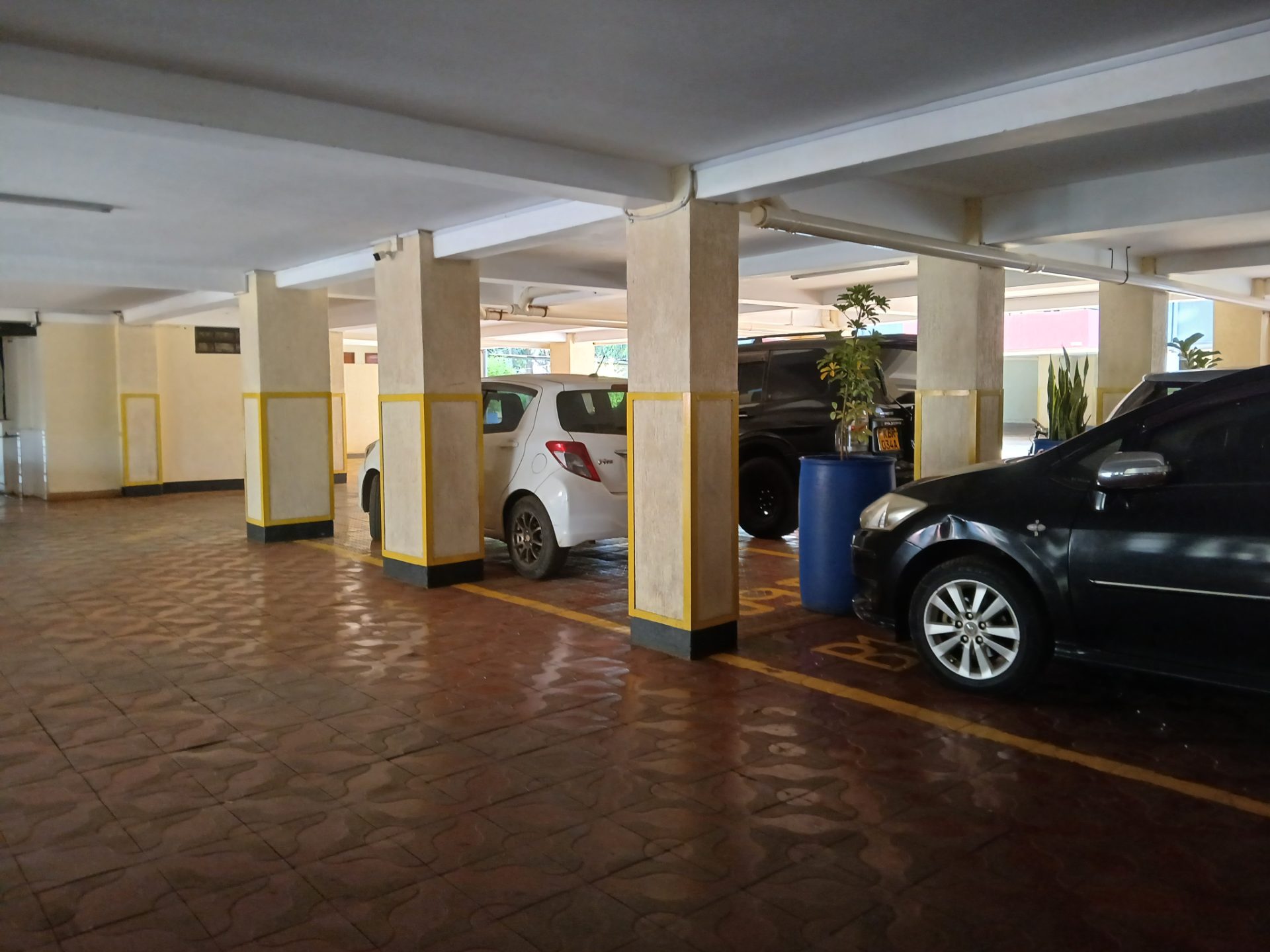 Dainty Apartments – photo 2