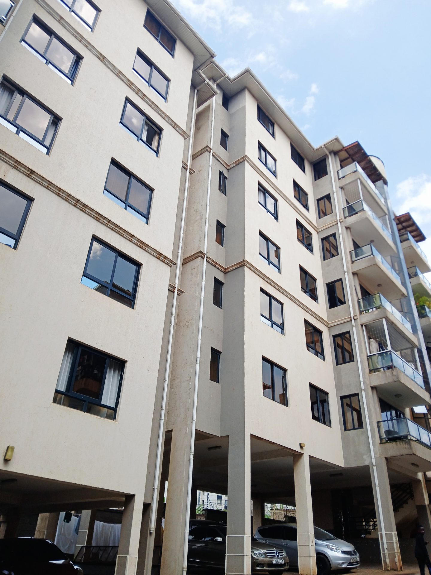 Scenic View Apartments Thindigua