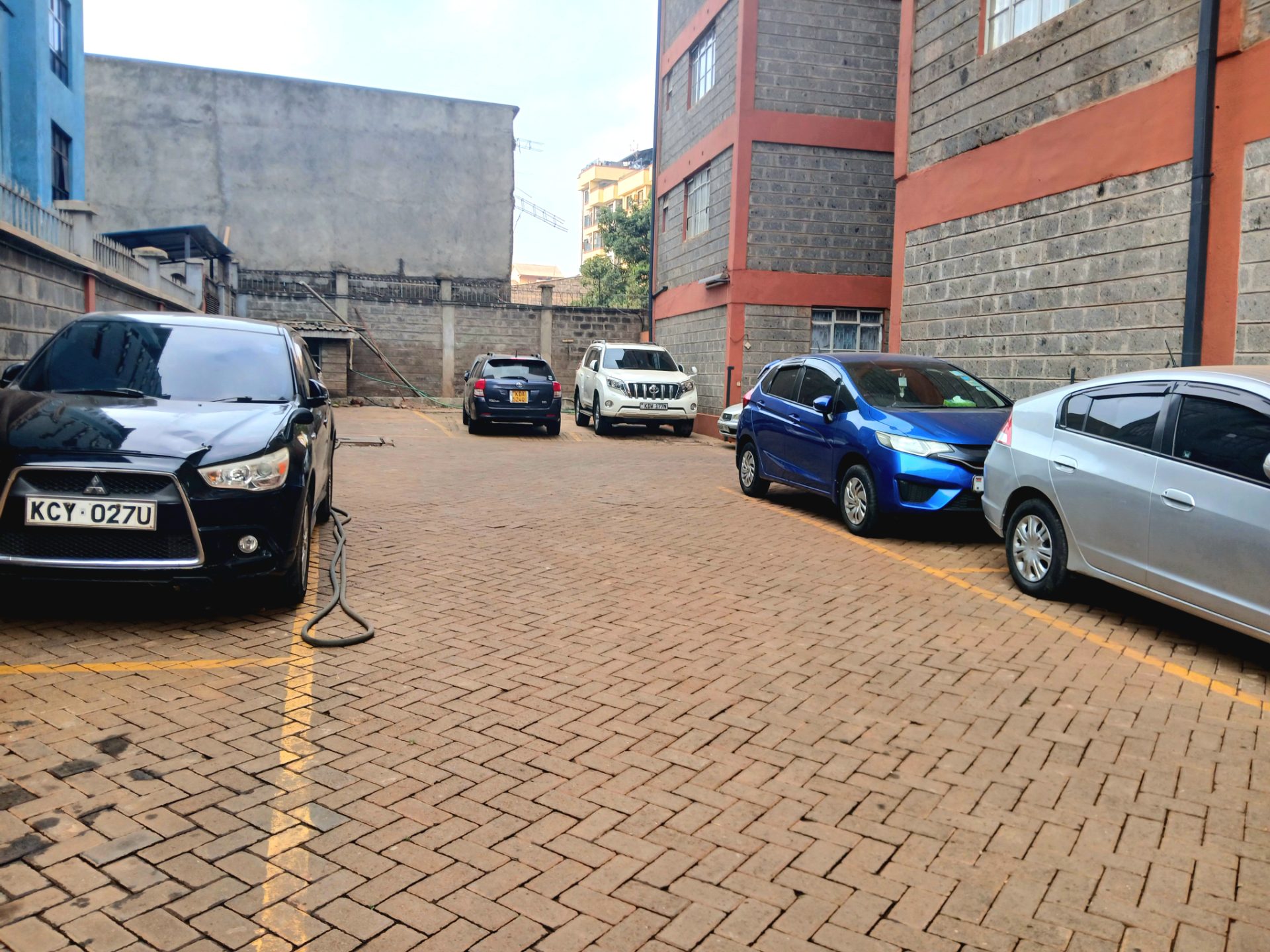 Gadhu Apartments – photo 1