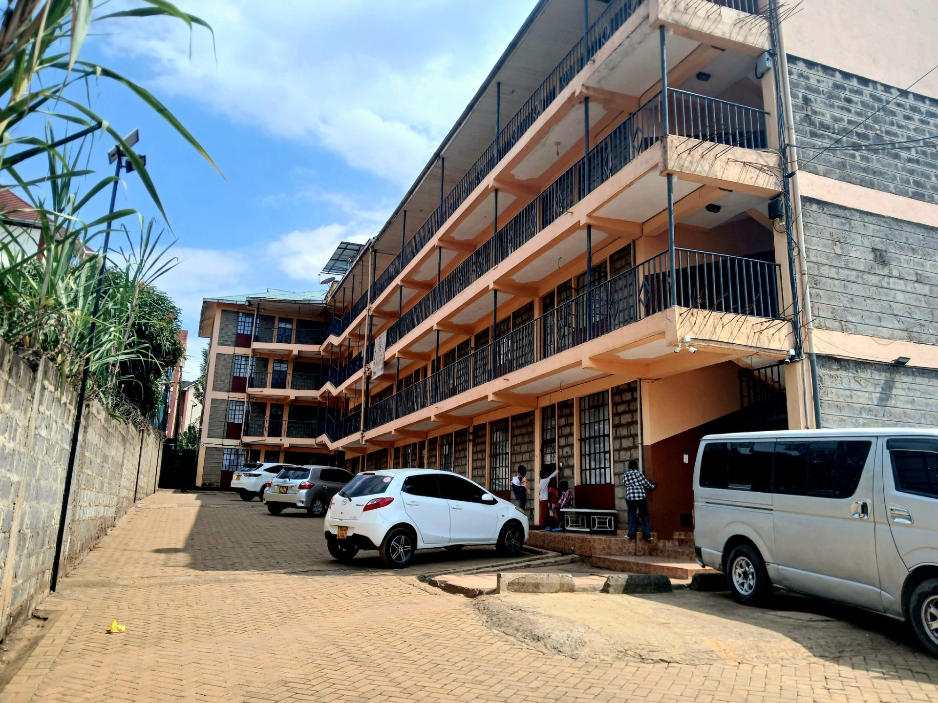 932 Apartments