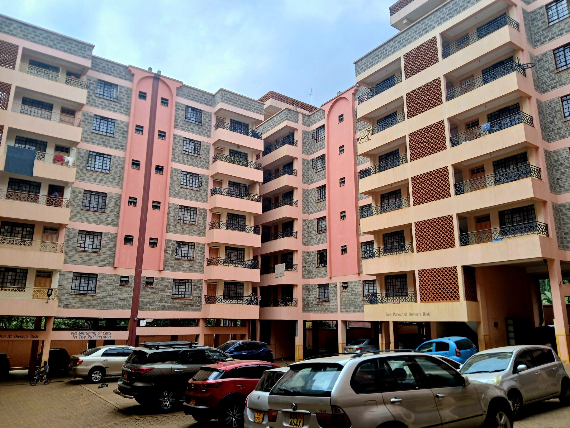 Midview Apartments, Thindigua