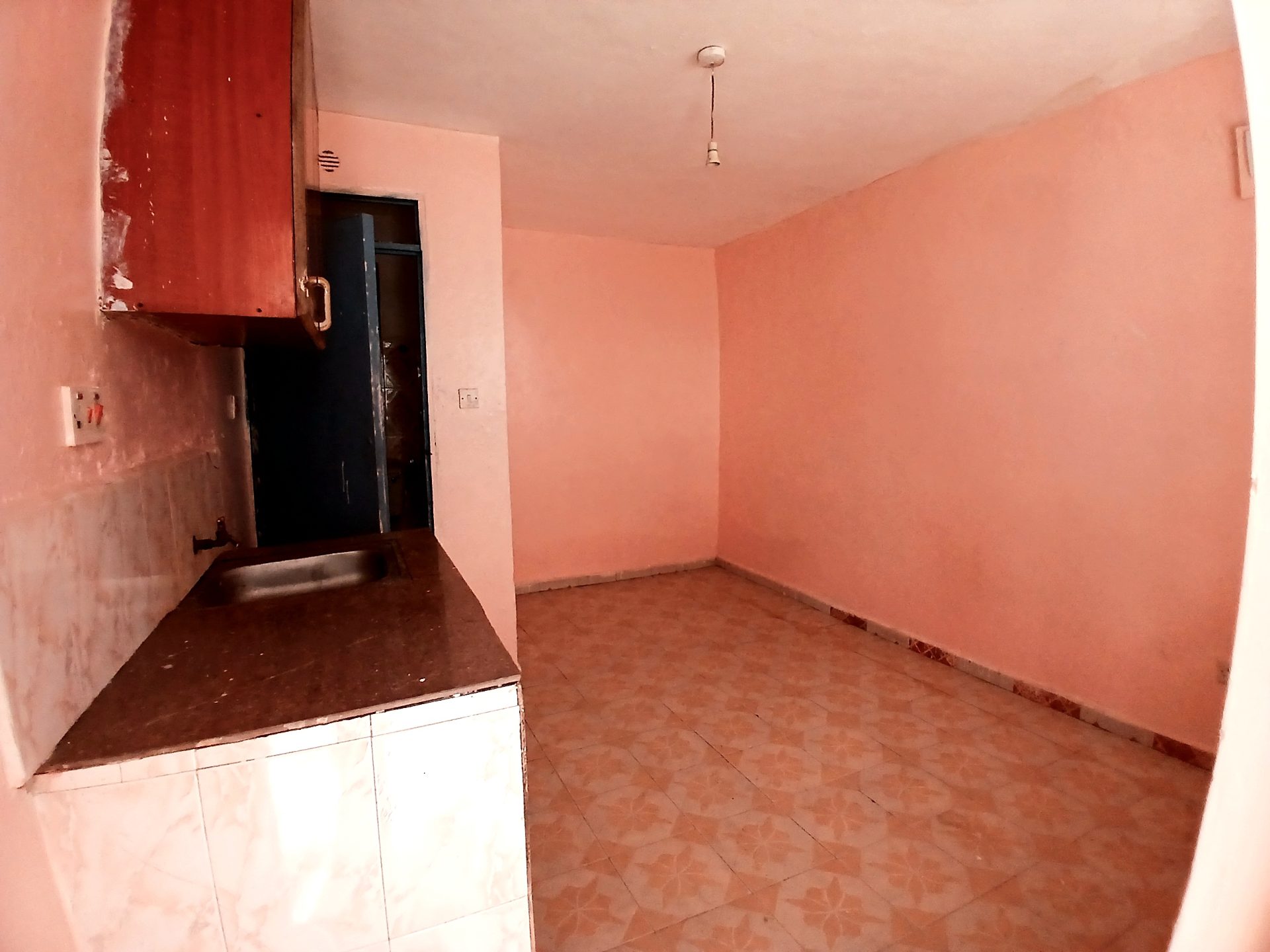 Card court Apartment – photo 1