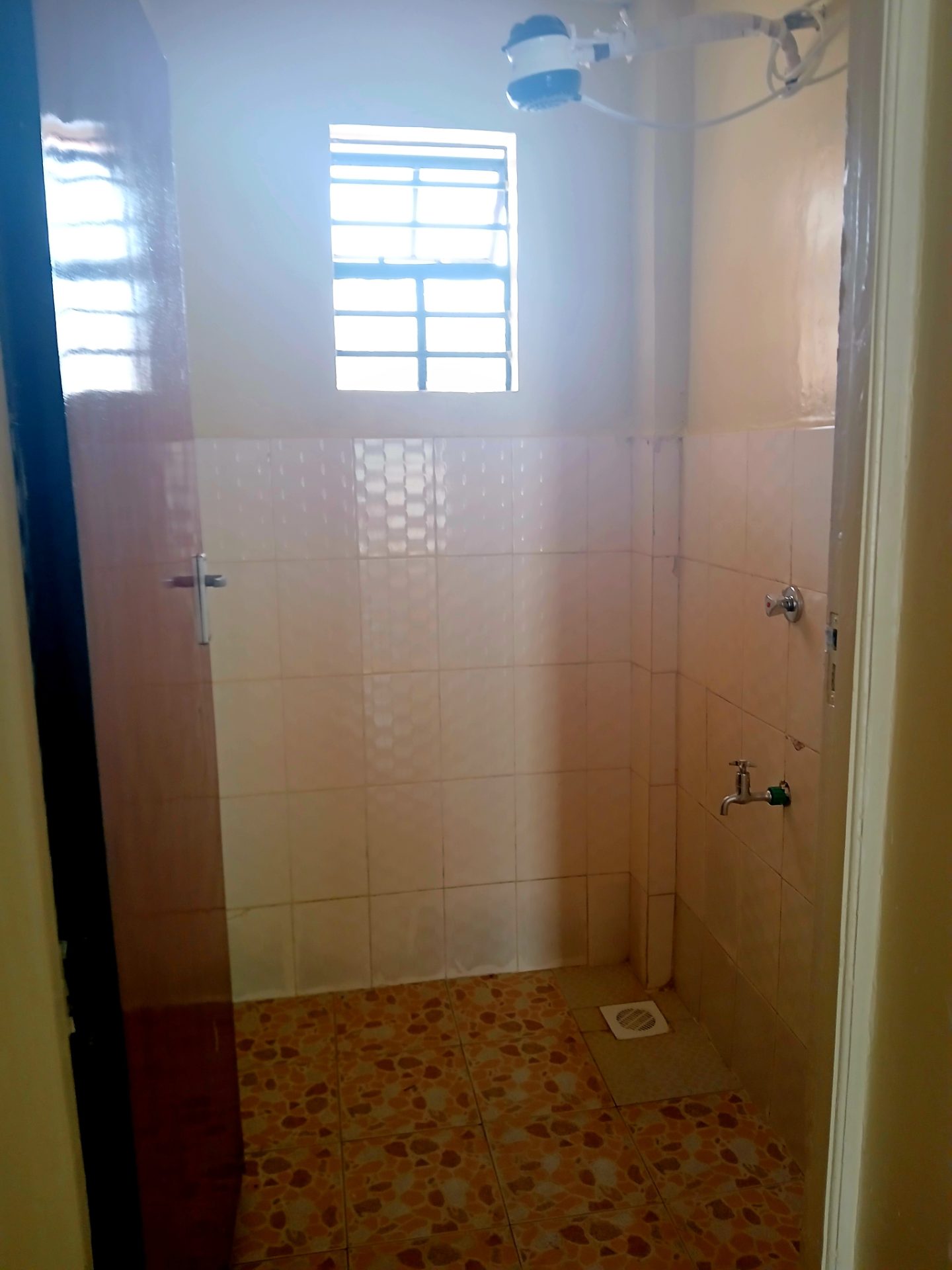 932 Apartments – photo 7