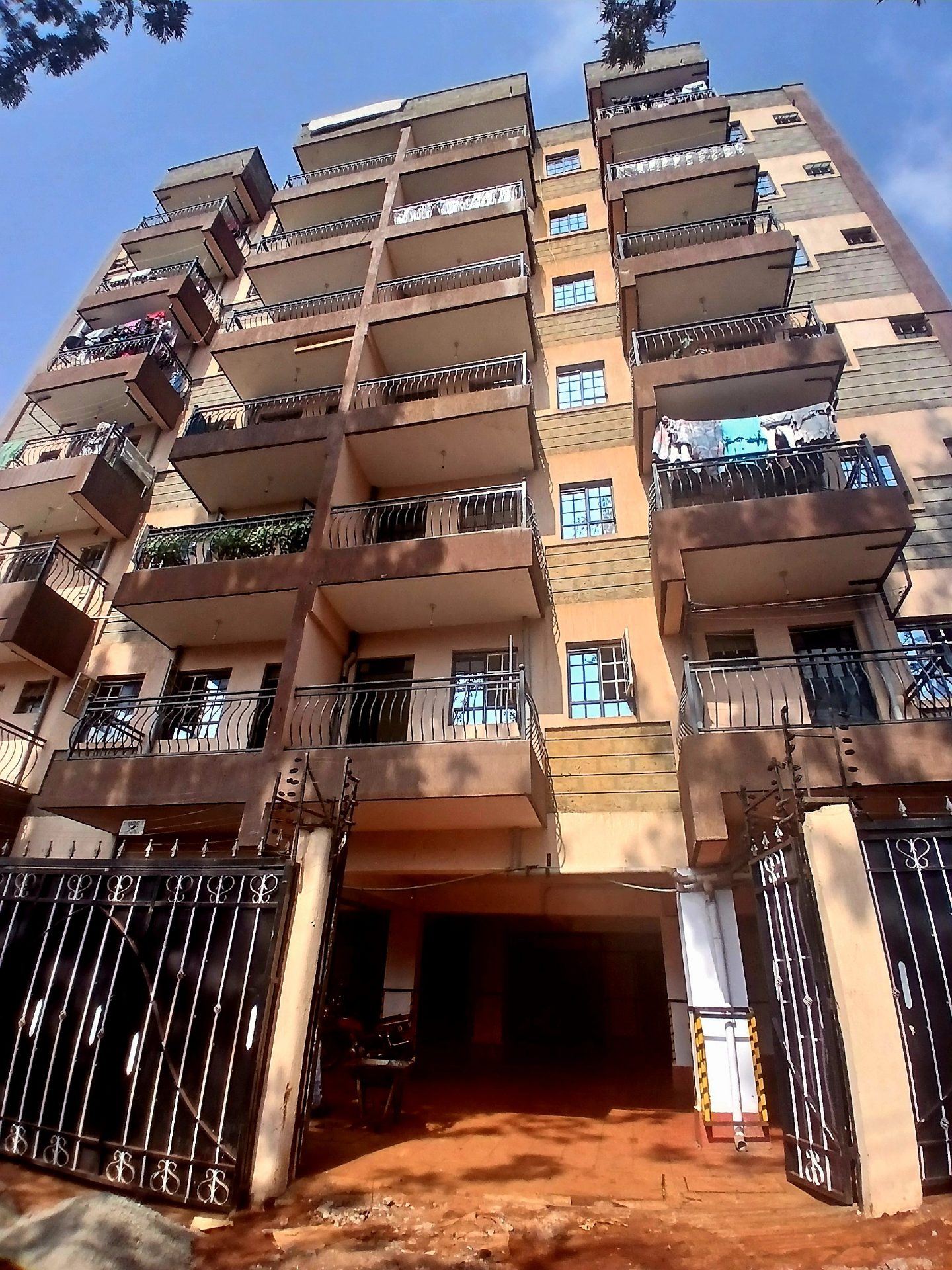 Hillcrest Park Apartment